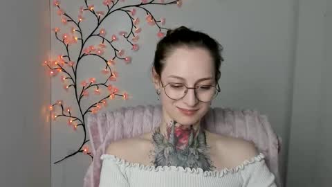 Snapshot of alexa_kittie chatting on 18, 4, 2026 Alexa online show from 18, 4, 2026