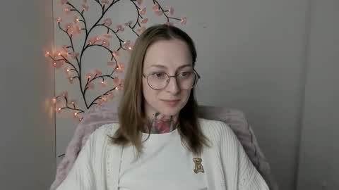 Snapshot of alexa_kittie chatting on 19, 5, 2026 Alexa online show from 19, 5, 2026