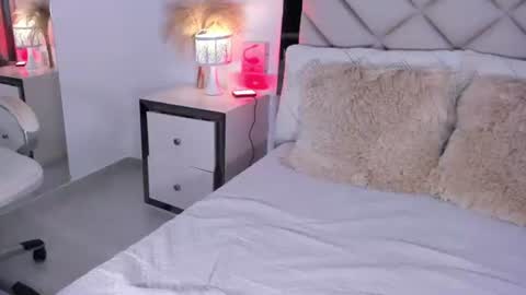 alexa_tobar online show from 27, 3, 2026