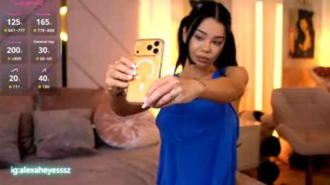 Snapshot of alexaheyess chatting on 13, 5, 2026 Alexa online show from 13, 5, 2026