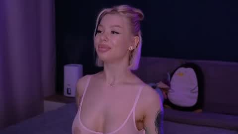 Alexa Mason online show from 1, 3, 2025