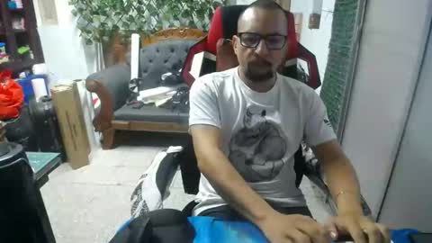 Snapshot of alexamdergal chatting on 2, 1, 2025 Alexamdergal online show from 2, 1, 2025