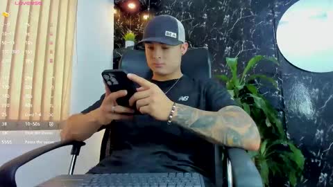 Snapshot of alexander_ferre chatting on 1, 10, 2025 Alexander online show from 1, 10, 2025