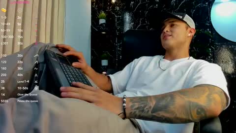 Snapshot of alexander_ferre chatting on 6, 10, 2025 Alexander online show from 6, 10, 2025