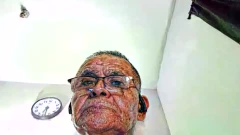 Snapshot of alexanderv28 chatting on 11, 1, 2025 alexanderv28 online show from 11, 1, 2025