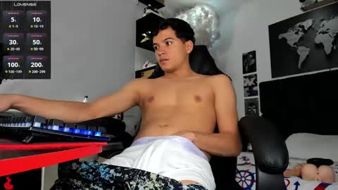 Snapshot of alexanderwalke chatting on 1, 12, 2024 Alexander online show from 1, 12, 2024