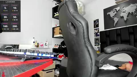 Snapshot of alexanderwalke chatting on 10, 3, 2025 Alexander online show from 10, 3, 2025