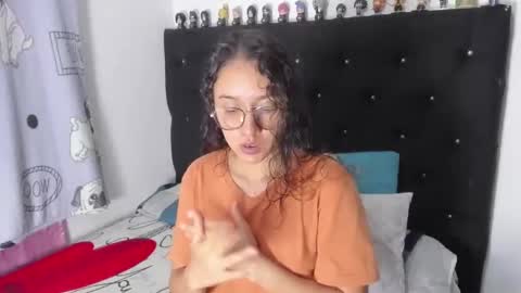 Snapshot of alexandra_clauss chatting on 20, 5, 2026 alexandra clauss online show from 20, 5, 2026