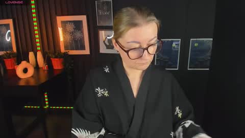 Alexandra online show from 5, 3, 2025