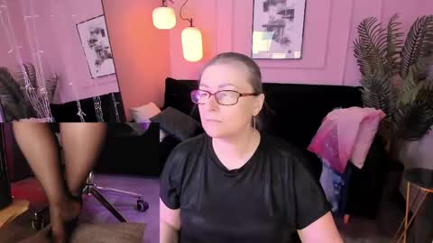 Snapshot of alexandra_kind chatting on 25, 4, 2026 Alexandra online show from 25, 4, 2026