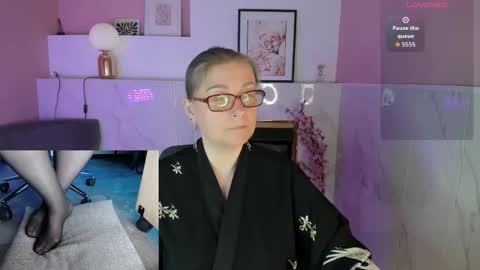 Snapshot of alexandra_kind chatting on 8, 5, 2026 Alexandra online show from 8, 5, 2026