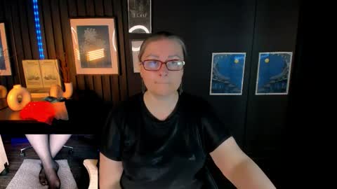Snapshot of alexandra_kind chatting on 10, 5, 2026 Alexandra online show from 10, 5, 2026