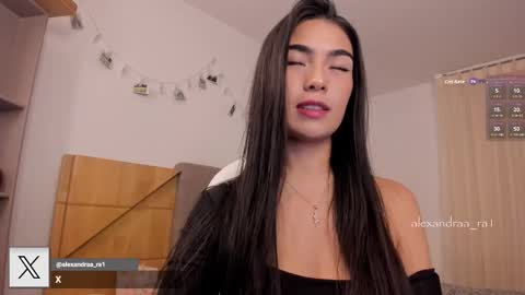 Snapshot of alexandra_ra1 chatting on 27, 10, 2025 Alexandra Rodriguez online show from 27, 10, 2025