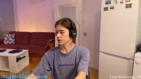 Snapshot of alexdavey chatting on 13, 1, 2025           online show from 13, 1, 2025