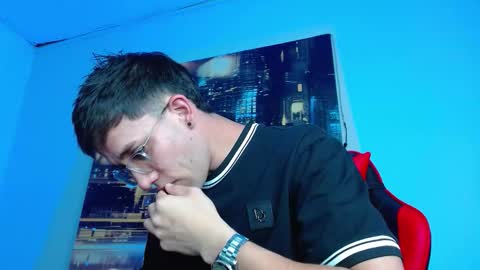 alexgiraldo__ online show from 22, 3, 2026