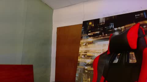 Snapshot of alexgiraldo__ chatting on 4, 6, 2026 alexgiraldo__ online show from 4, 6, 2026