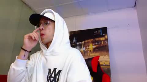 Snapshot of alexgiraldo__ chatting on 9, 6, 2026 alexgiraldo__ online show from 9, 6, 2026
