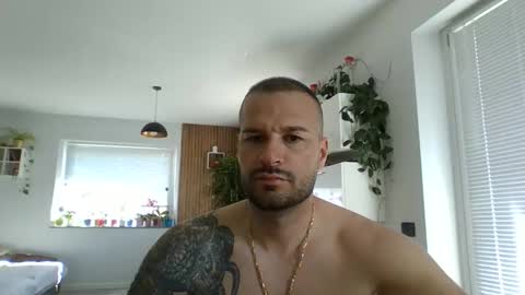 Snapshot of alexgrandi2024 chatting on 7, 4, 2026 rey ale84 online show from 7, 4, 2026