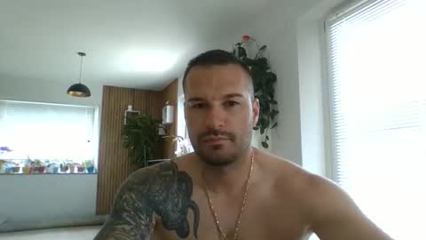 Snapshot of alexgrandi2024 chatting on 18, 5, 2026 rey ale84 online show from 18, 5, 2026