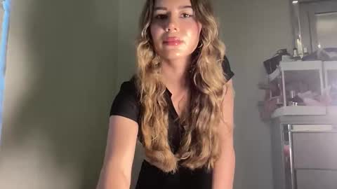 Snapshot of alexialovesyouu chatting on 11, 11, 2025 Goddess Alexia online show from 11, 11, 2025