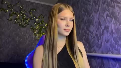 Snapshot of alexialunaris chatting on 15, 6, 2026 Alexia online show from 15, 6, 2026