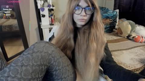 alexiamaiex online show from 23, 3, 2026