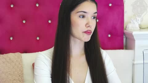 Snapshot of alexisdevine chatting on 18, 5, 2026 alexisdevine online show from 18, 5, 2026