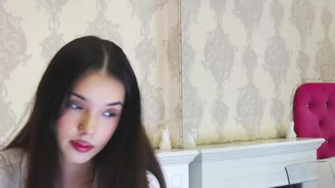 Snapshot of alexisdevine chatting on 27, 5, 2026 alexisdevine online show from 27, 5, 2026