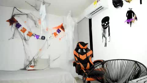 ALEXJ BLACK online show from 11, 11, 2025