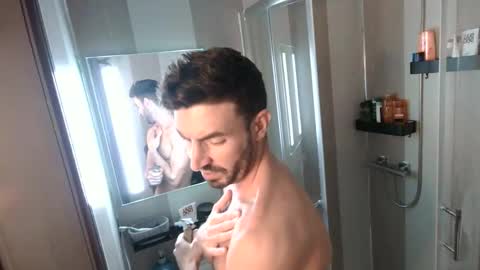 Snapshot of alexlive1 chatting on 15, 11, 2025 alexlive1 online show from 15, 11, 2025