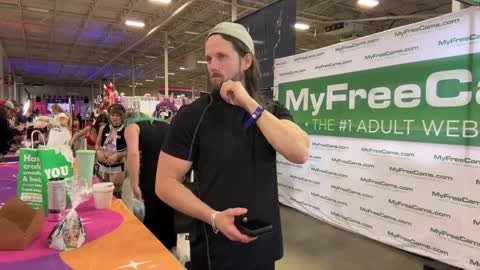 Snapshot of alexmanndickerson chatting on 6, 12, 2024 Alex Mann online show from 6, 12, 2024