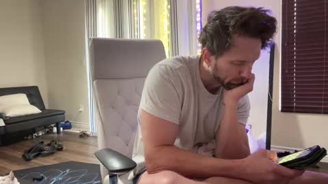 Snapshot of alexmanndickerson chatting on 1, 10, 2025 Alex Mann online show from 1, 10, 2025