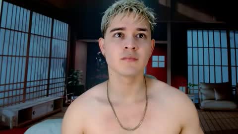 Snapshot of alexpierss chatting on 15, 11, 2025 Alex online show from 15, 11, 2025