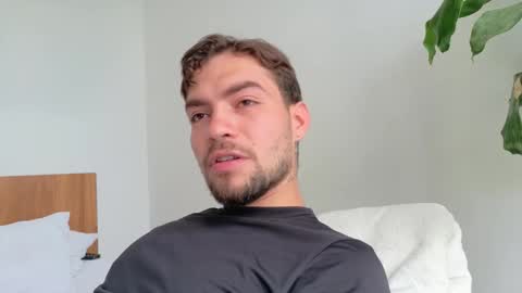 Snapshot of alextwunkk chatting on 20, 12, 2025 Alex online show from 20, 12, 2025