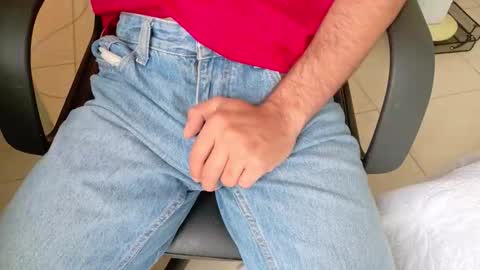 Snapshot of alextwunkk chatting on 4, 2, 2026 Alex online show from 4, 2, 2026