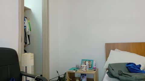 Snapshot of alextwunkk chatting on 5, 2, 2026 Alex online show from 5, 2, 2026