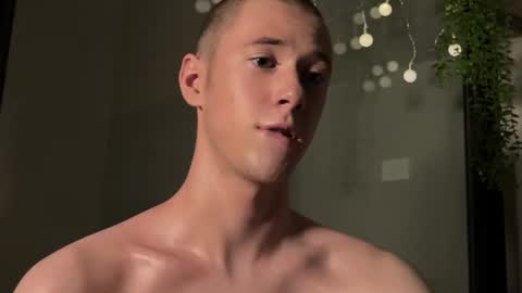 Snapshot of alexwos chatting on 10, 2, 2025 Alex online show from 10, 2, 2025