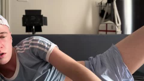 Snapshot of alexwos chatting on 25, 10, 2025 Alex online show from 25, 10, 2025