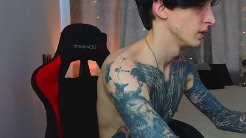 Alex online show from 6, 4, 2026