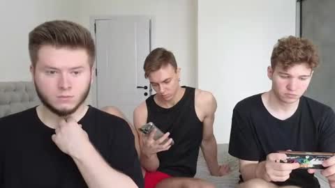 Snapshot of alexxx_d chatting on 8, 7, 2026 AlexDimaIgor online show from 8, 7, 2026
