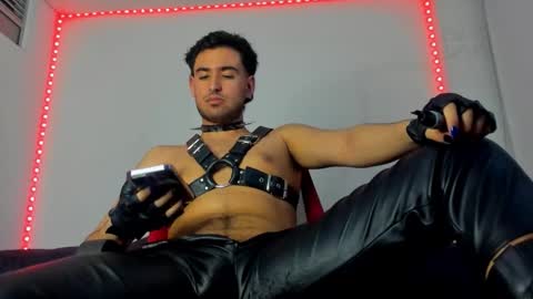 Snapshot of alexxx_savage chatting on 22, 12, 2025 Alexander online show from 22, 12, 2025