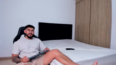 Snapshot of alexxxmachine chatting on 31, 12, 2024 Alex   freelance model  instagram alex b229 online show from 31, 12, 2024