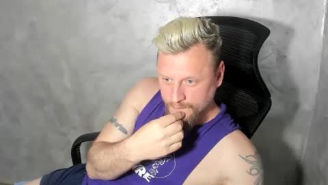 Snapshot of alexyno2020 chatting on 16, 4, 2026 alexyno2022 ONLYFANS online show from 16, 4, 2026