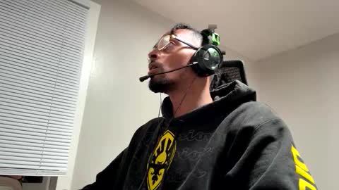 Snapshot of alfapipe23 chatting on 15, 10, 2025 alfapipe23 online show from 15, 10, 2025