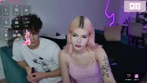 Snapshot of alice118james chatting on 28, 9, 2025 alice and james online show from 28, 9, 2025