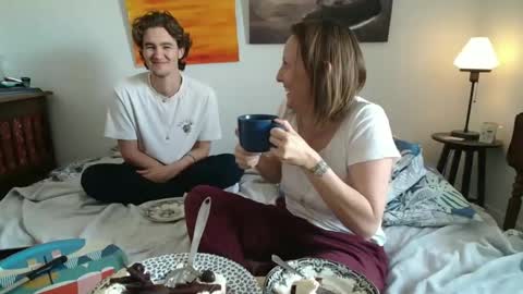 Alice online show from 10, 4, 2026