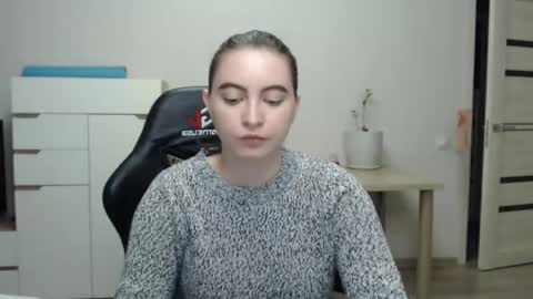 Snapshot of alice_________________________ chatting on 28, 5, 2026 Alice online show from 28, 5, 2026