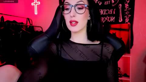 Snapshot of alice___mistress chatting on 26, 5, 2026 Miss Alice online show from 26, 5, 2026
