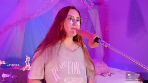 Snapshot of alice_cute77 chatting on 12, 5, 2026 Mey online show from 12, 5, 2026