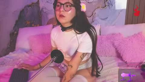 Snapshot of alice_cute77 chatting on 15, 5, 2026 Mey online show from 15, 5, 2026